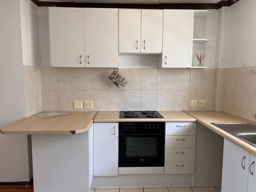 To Let 1 Bedroom Property for Rent in Parklands Western Cape